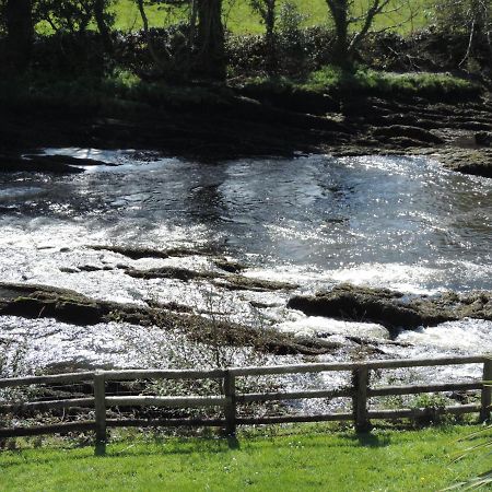 Ouvane Falls Inn Ballylickey Esterno foto
